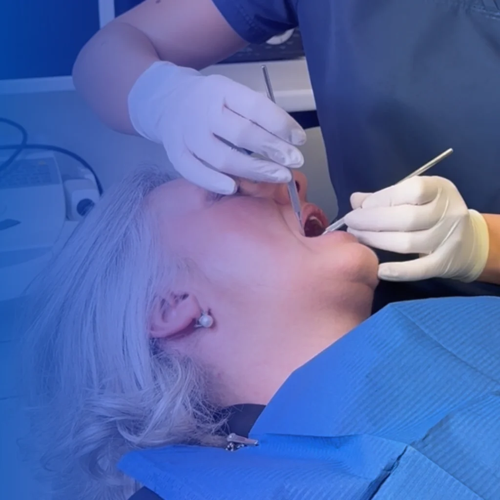 Home 14 Estrazione dente del giudizio a Vicenza